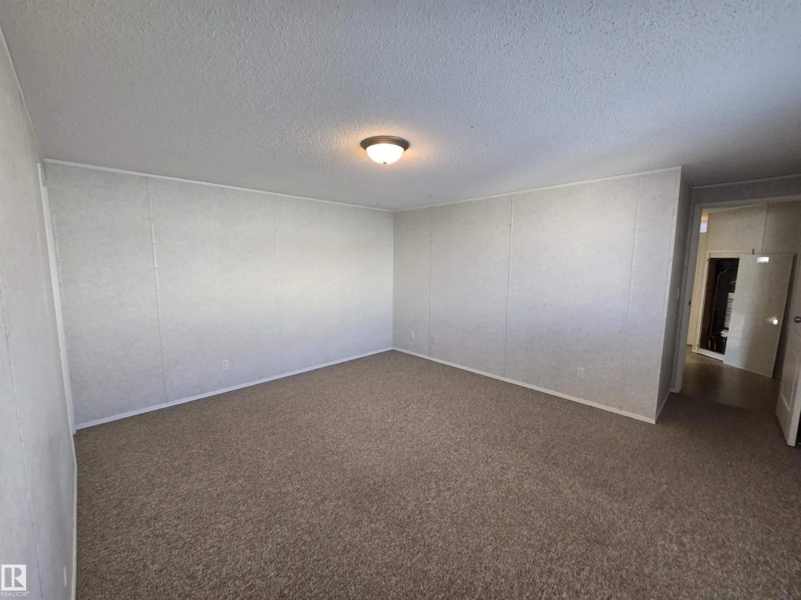 1133 Aspen DR