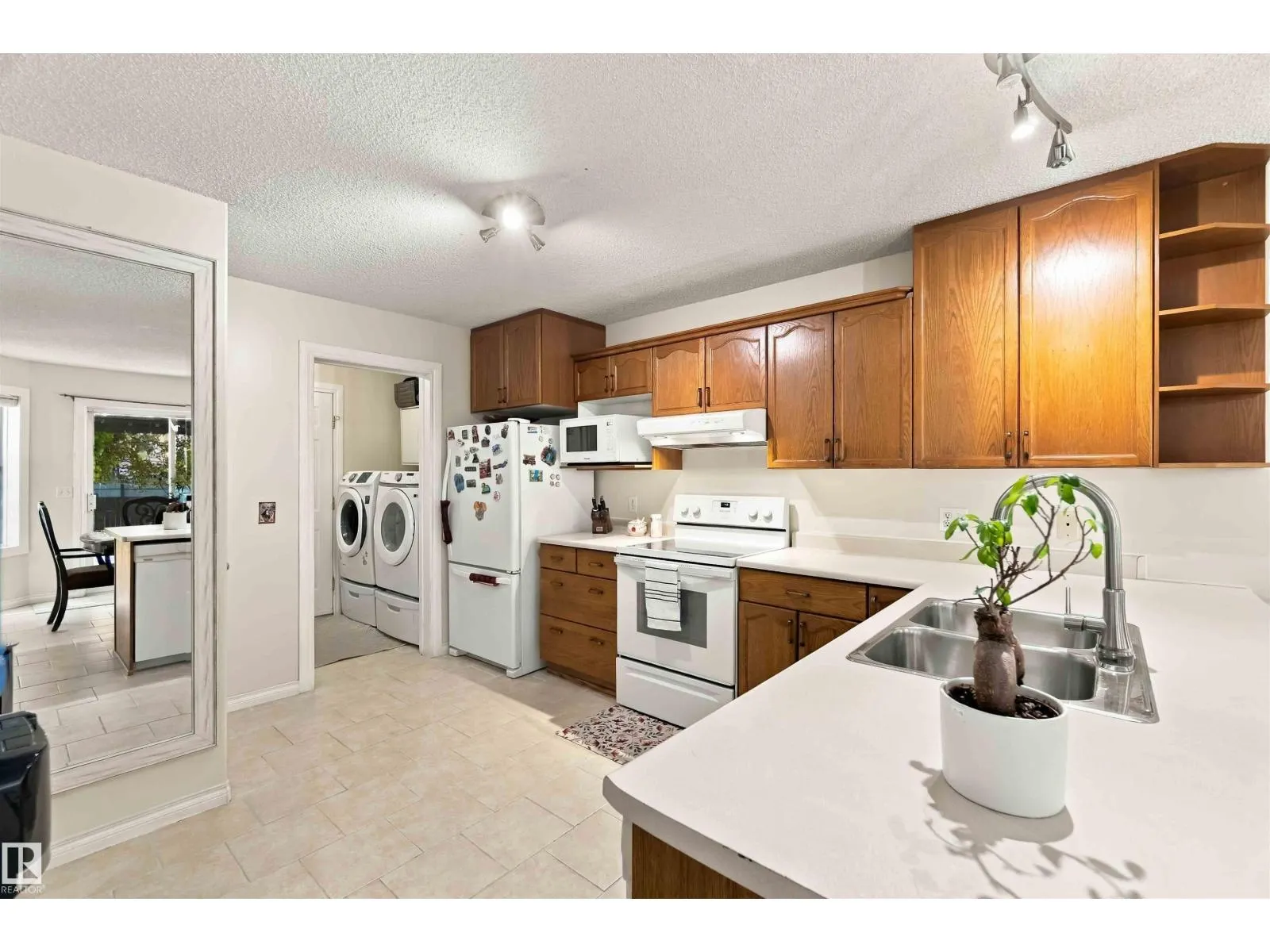 50 WESTWOOD WY