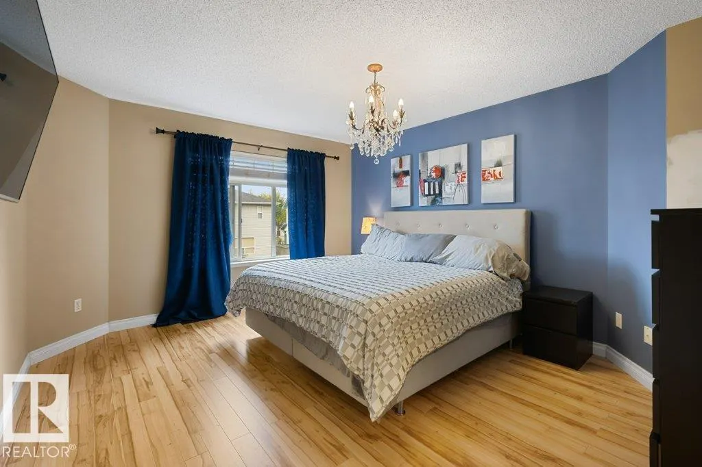 #33 200 ERIN RIDGE DR