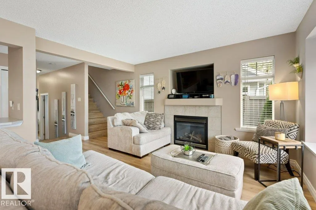 #33 200 ERIN RIDGE DR