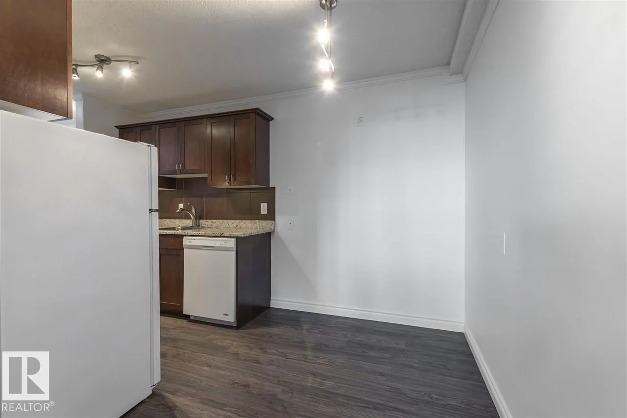 #102 10633 81 AV NW