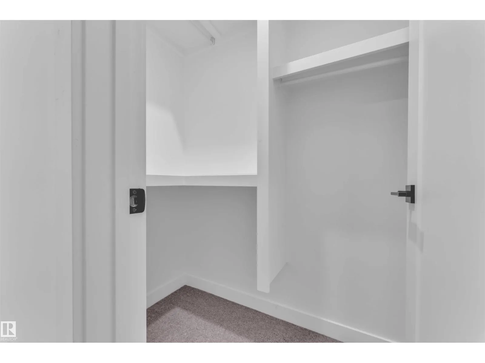 21 AXELWOOD CR