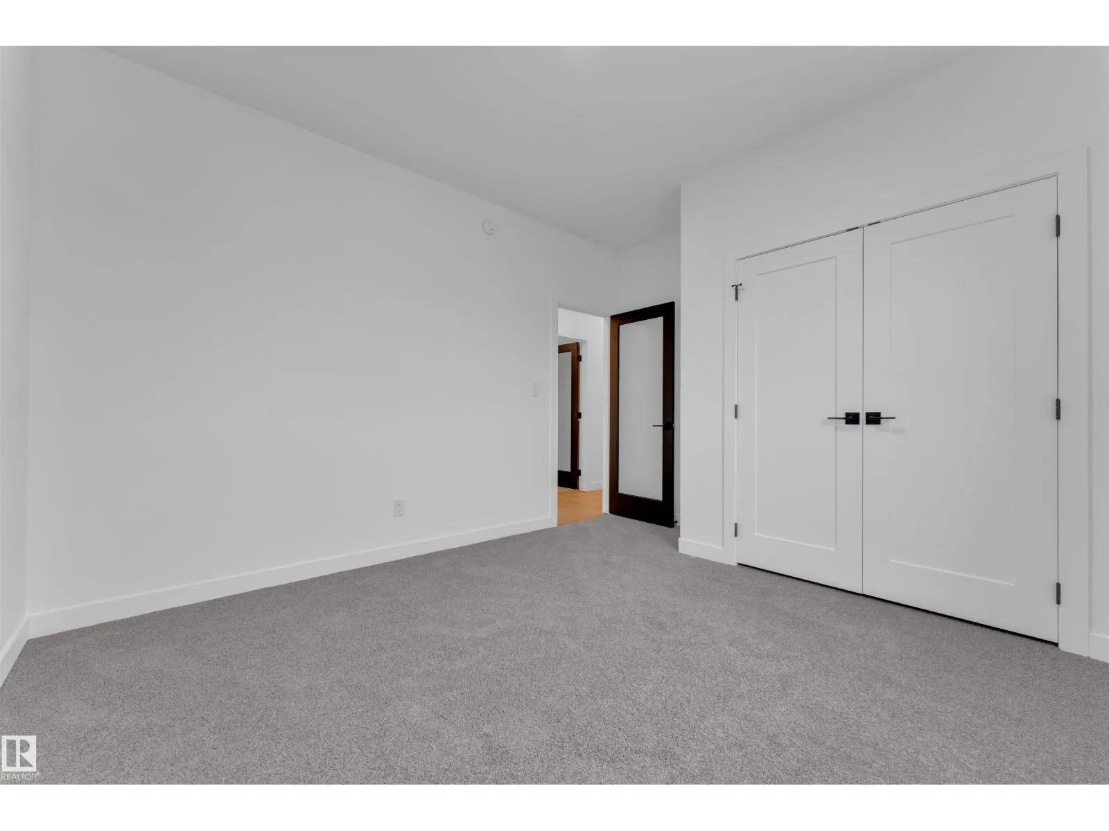 21 AXELWOOD CR