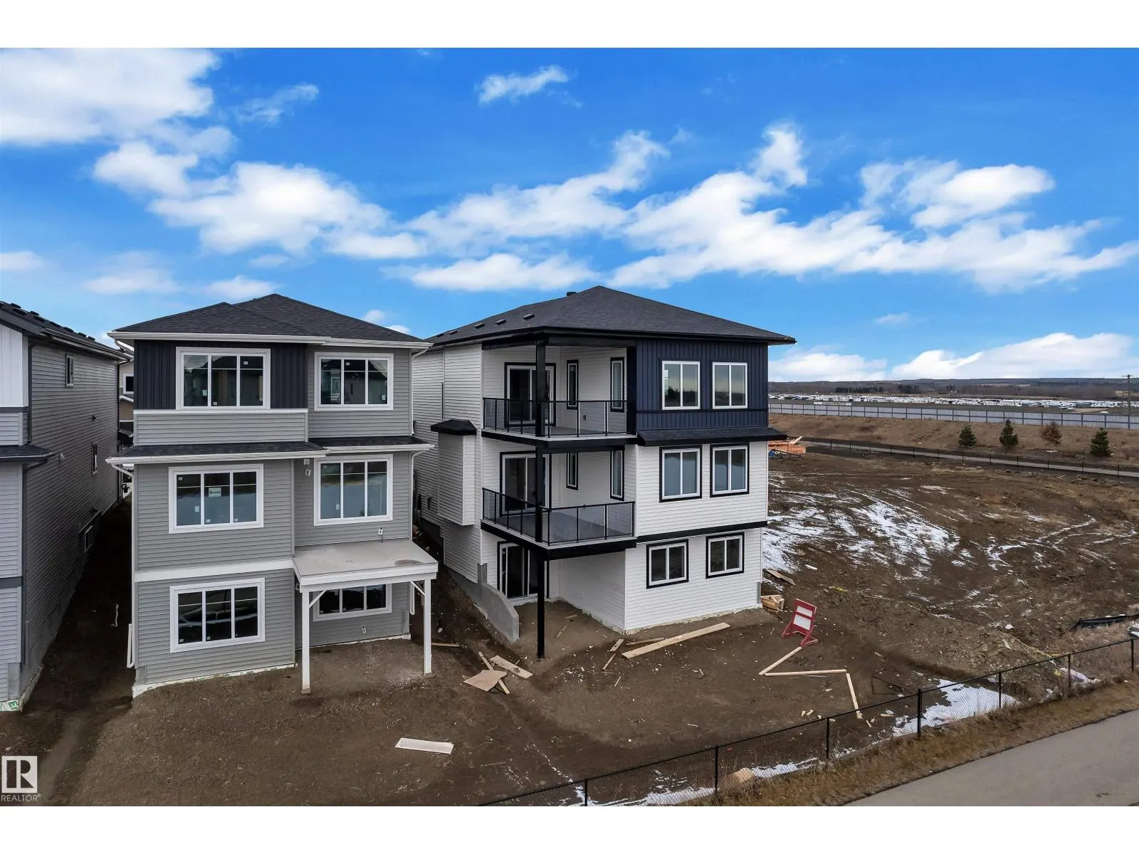 21 AXELWOOD CR