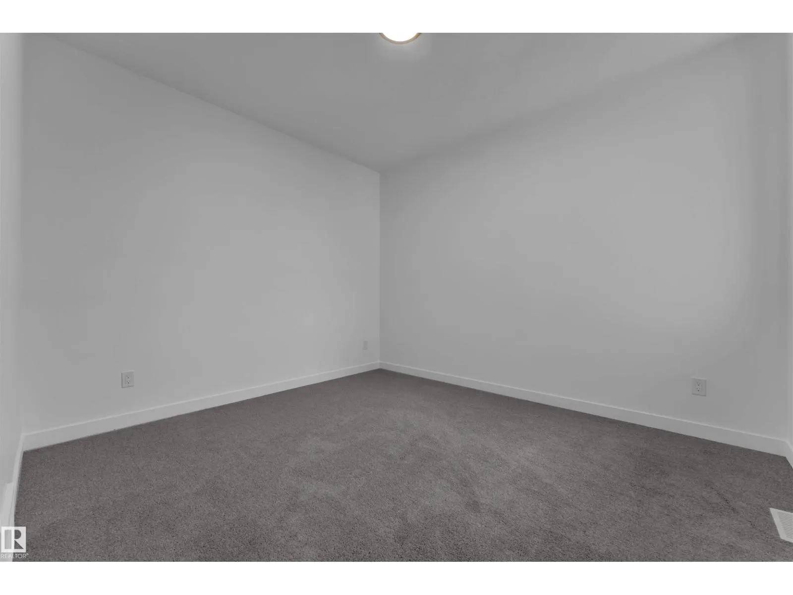 21 AXELWOOD CR