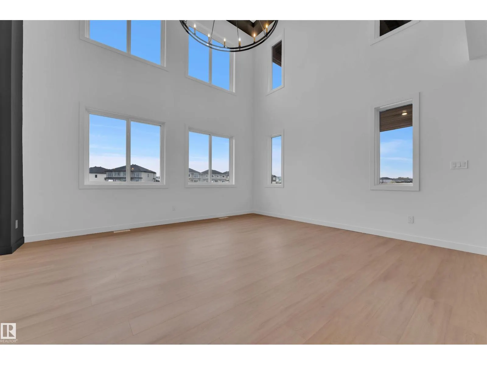 21 AXELWOOD CR