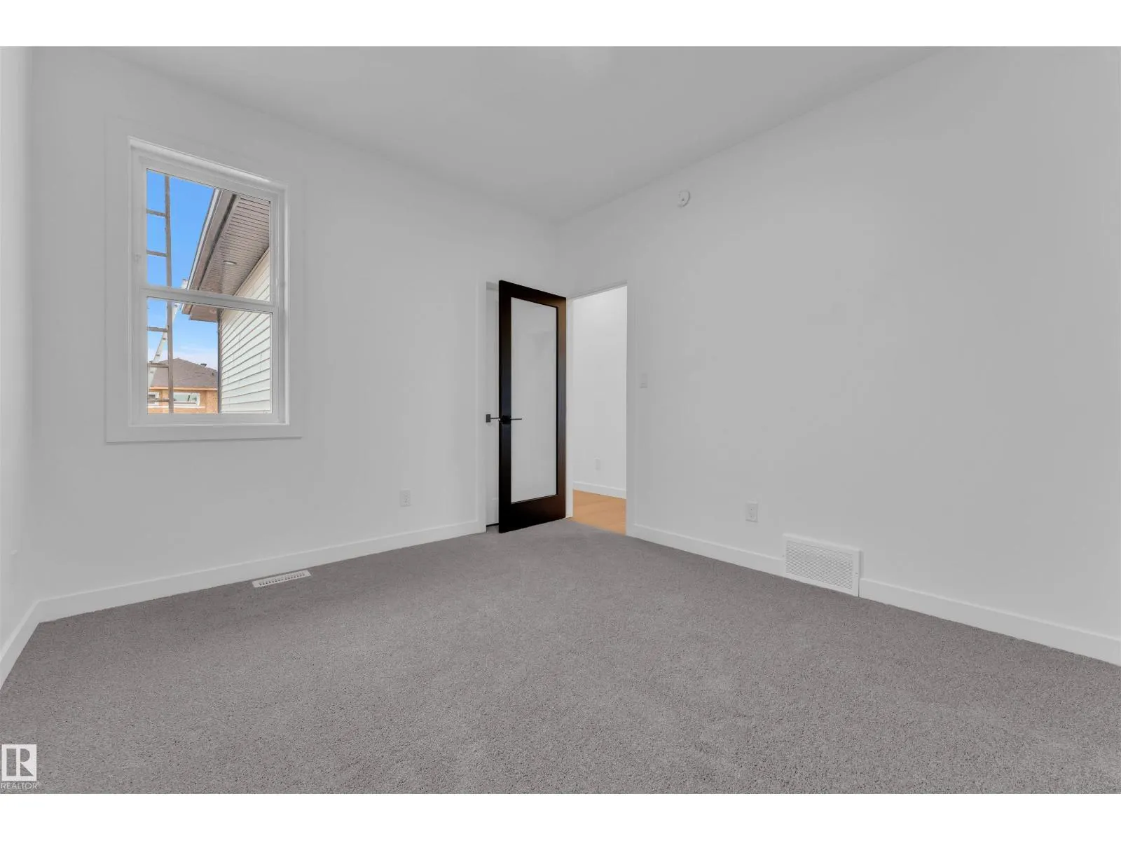 21 AXELWOOD CR