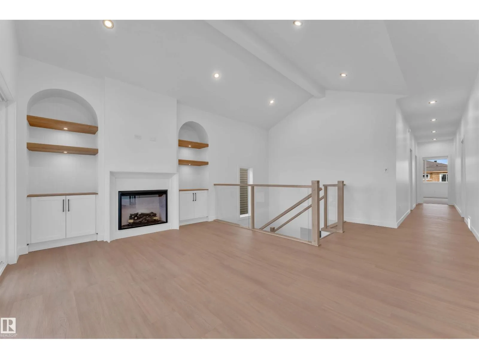 21 AXELWOOD CR