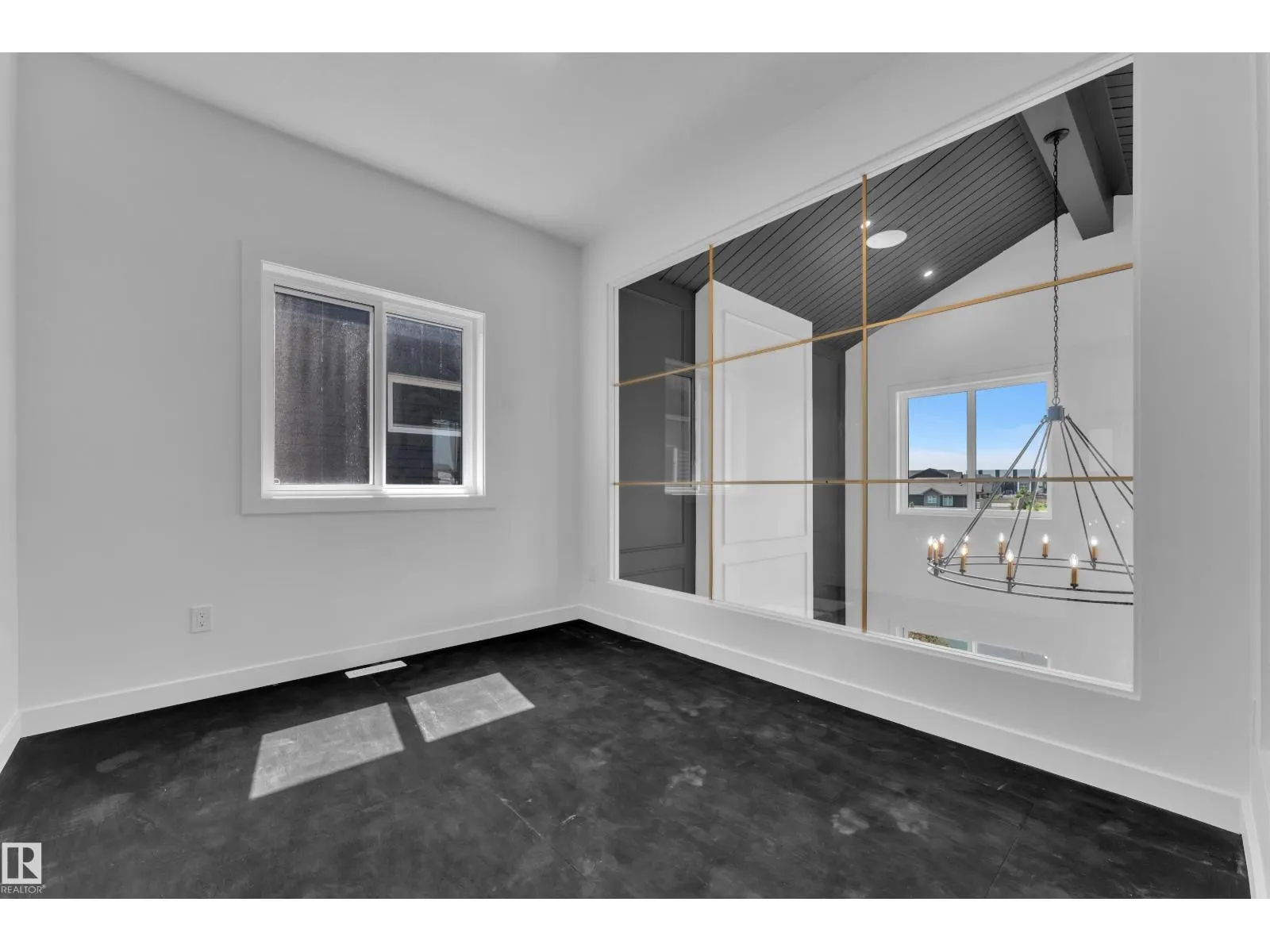 8 ELDRIDGE PT