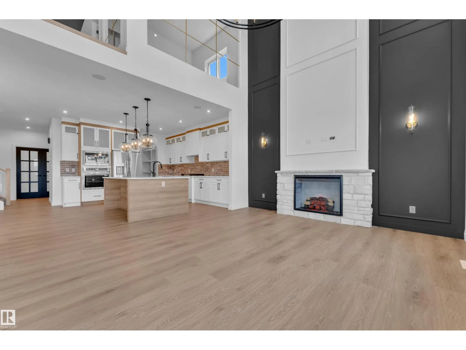 8 ELDRIDGE PT