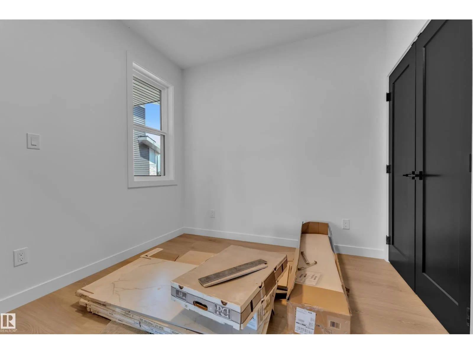 8 ELDRIDGE PT
