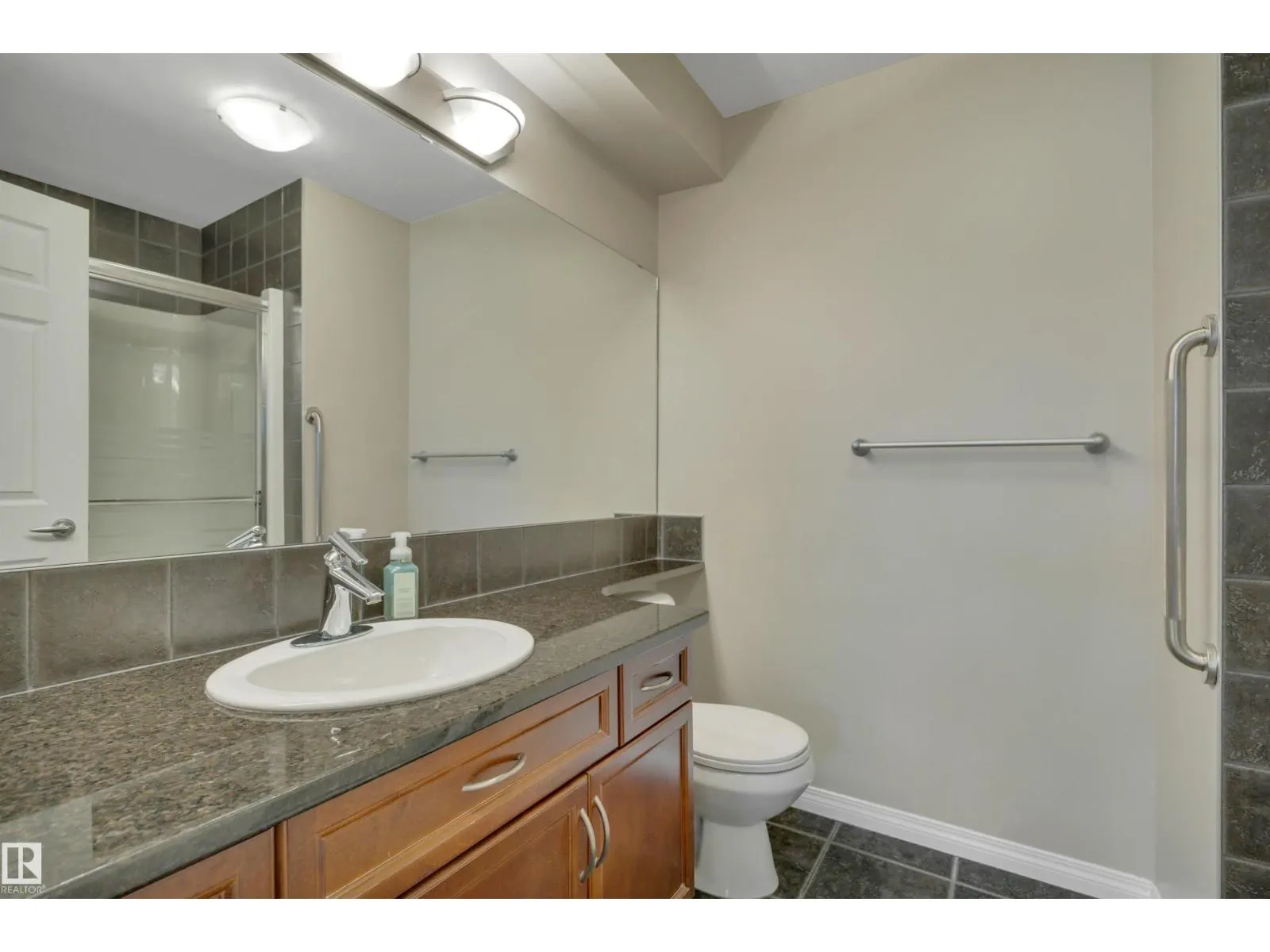 #210 102B BRIDGEPORT CX