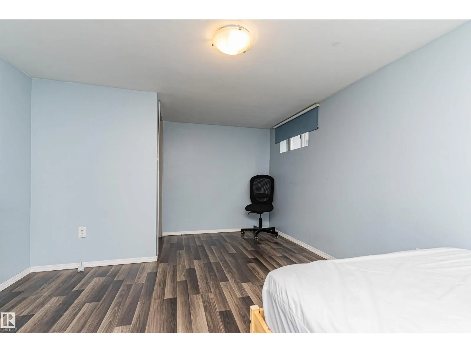 10918 84 AV NW