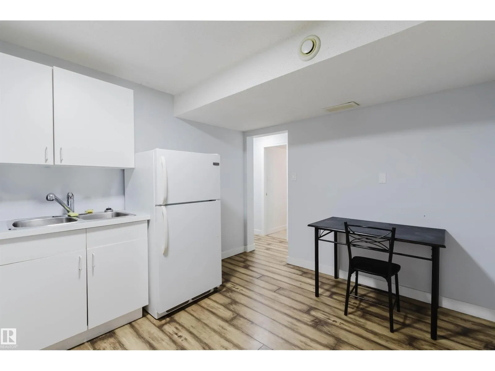 10840 74 AV NW NW