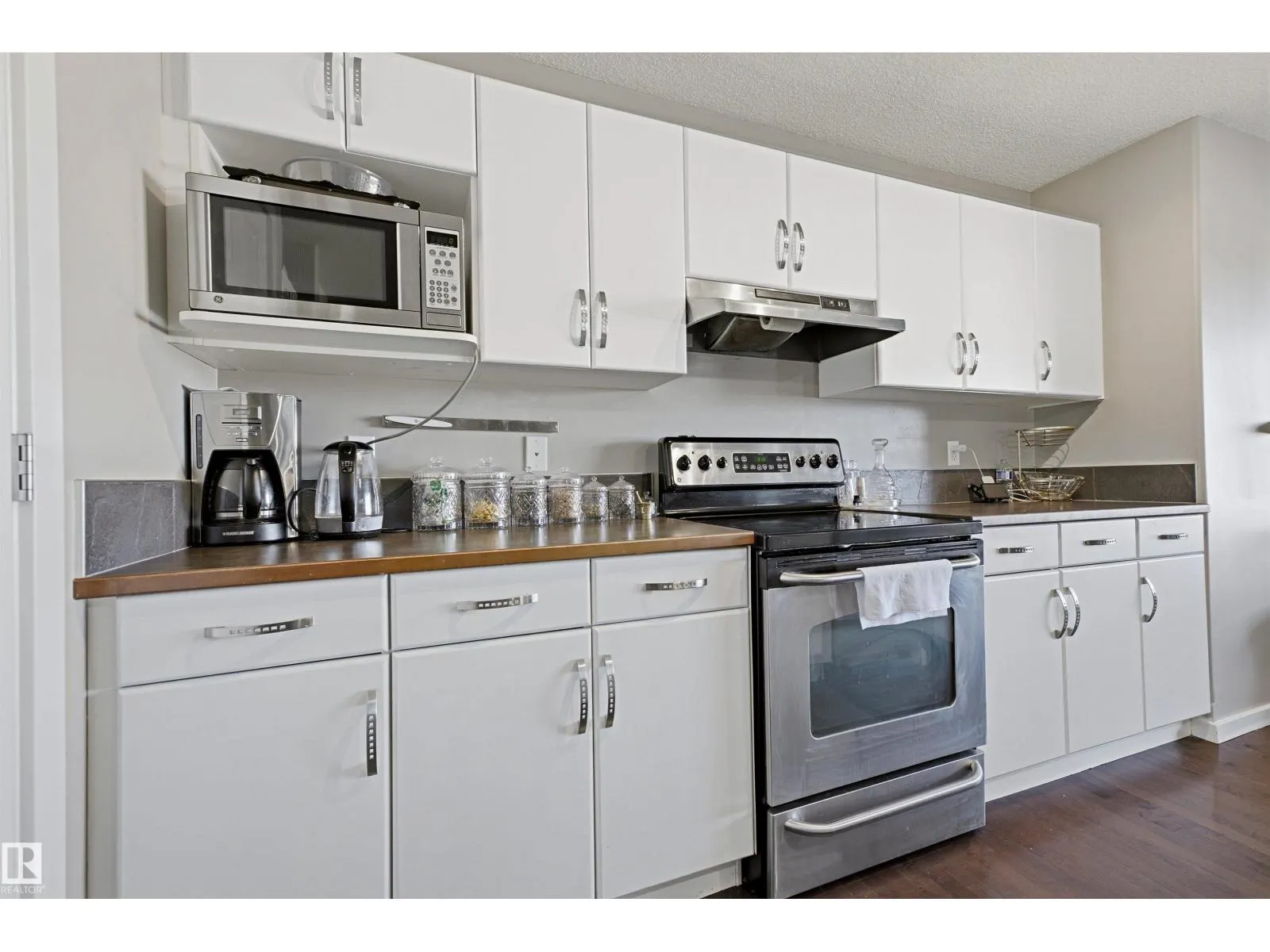 3151 TRELLE LO NW