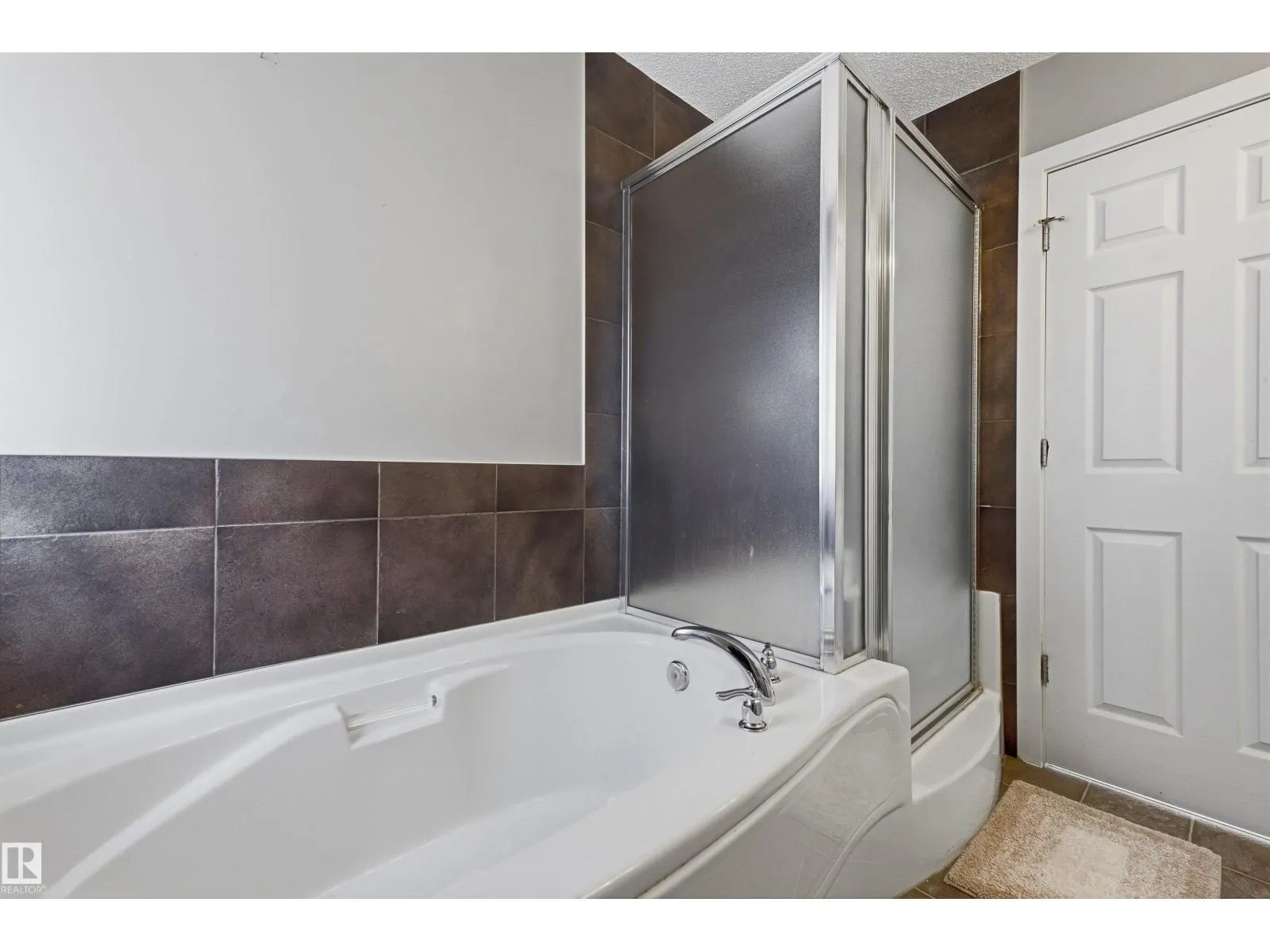 3151 TRELLE LO NW