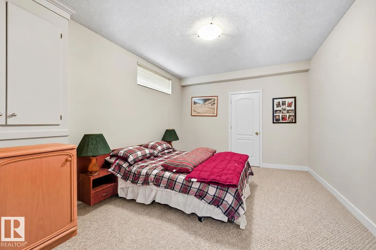 #11 170 KINGSWOOD BV