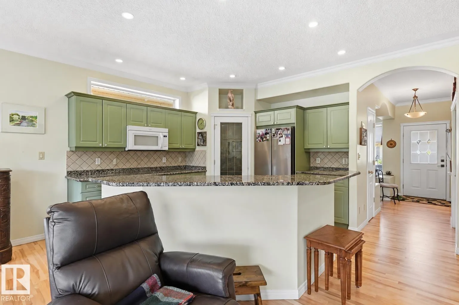 #11 170 KINGSWOOD BV