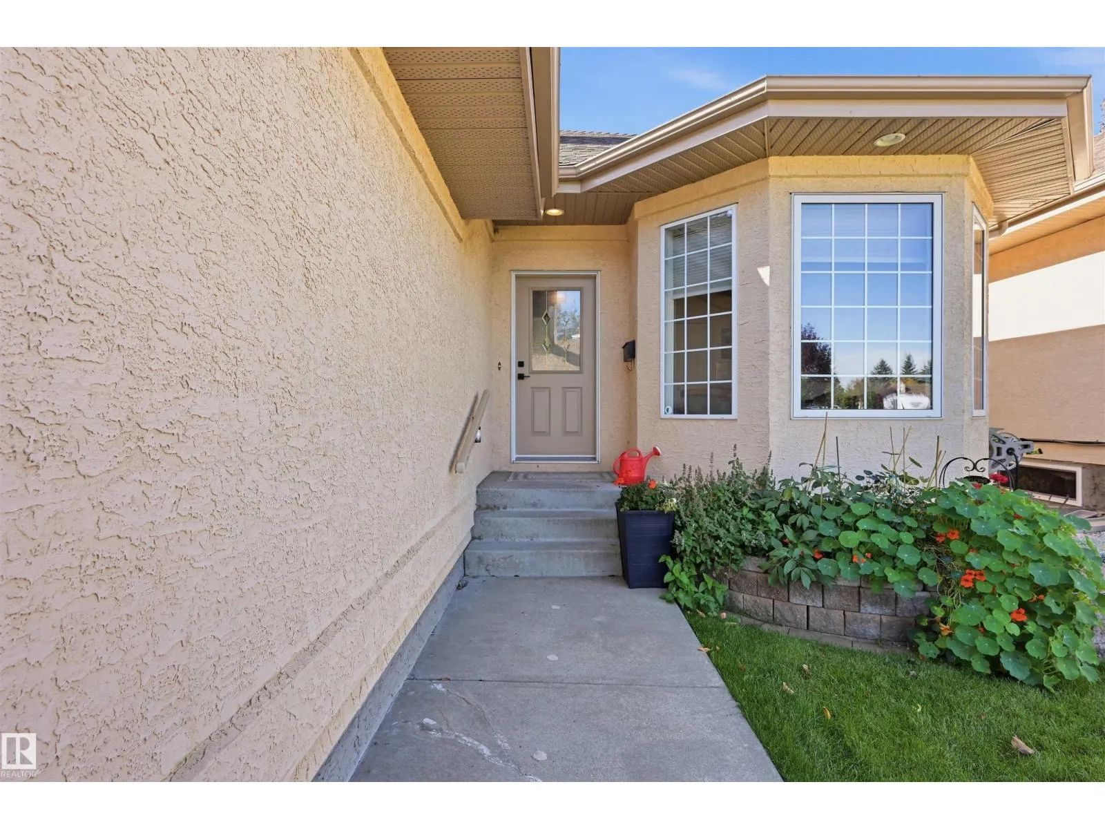 #11 170 KINGSWOOD BV