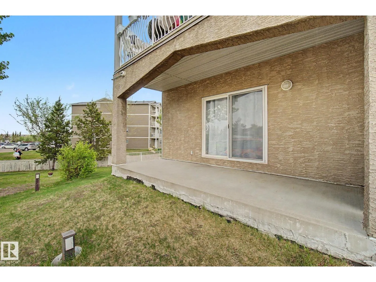 #105 240 SPRUCE RIDGE RD