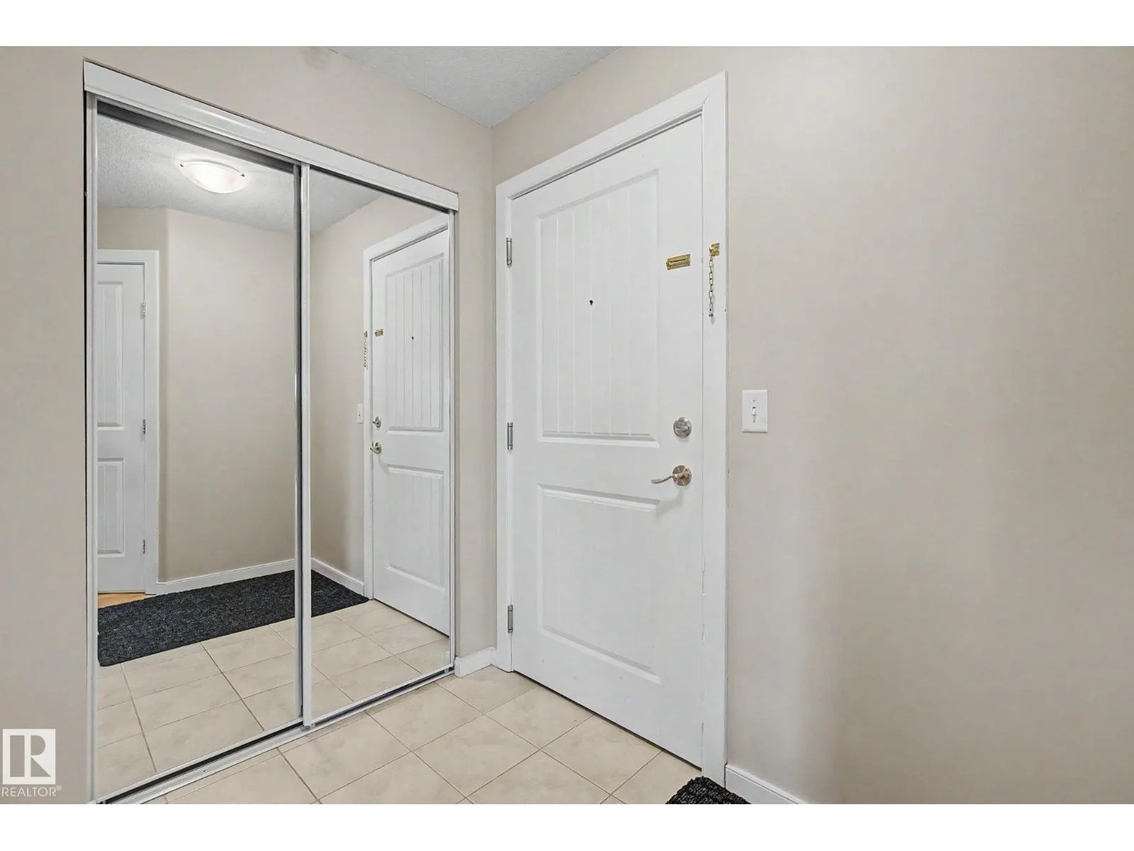 #105 240 SPRUCE RIDGE RD