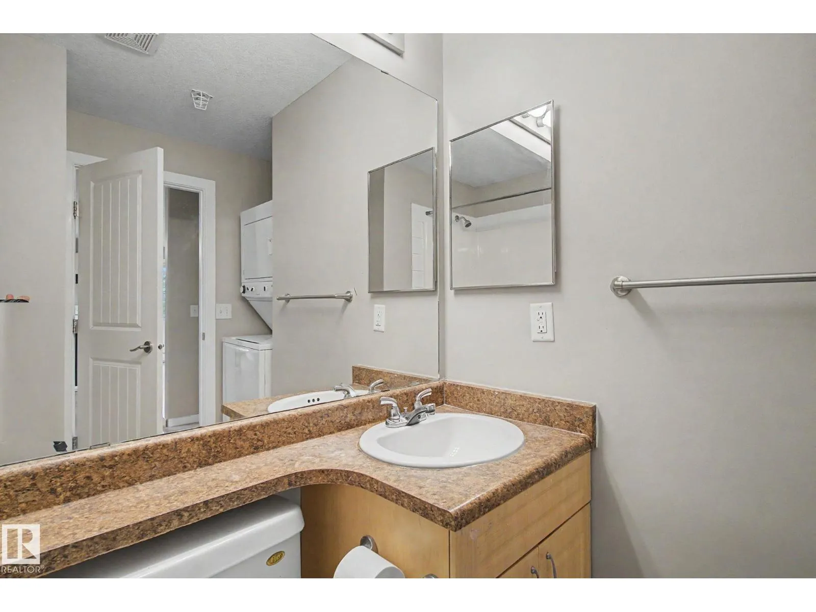 #105 240 SPRUCE RIDGE RD
