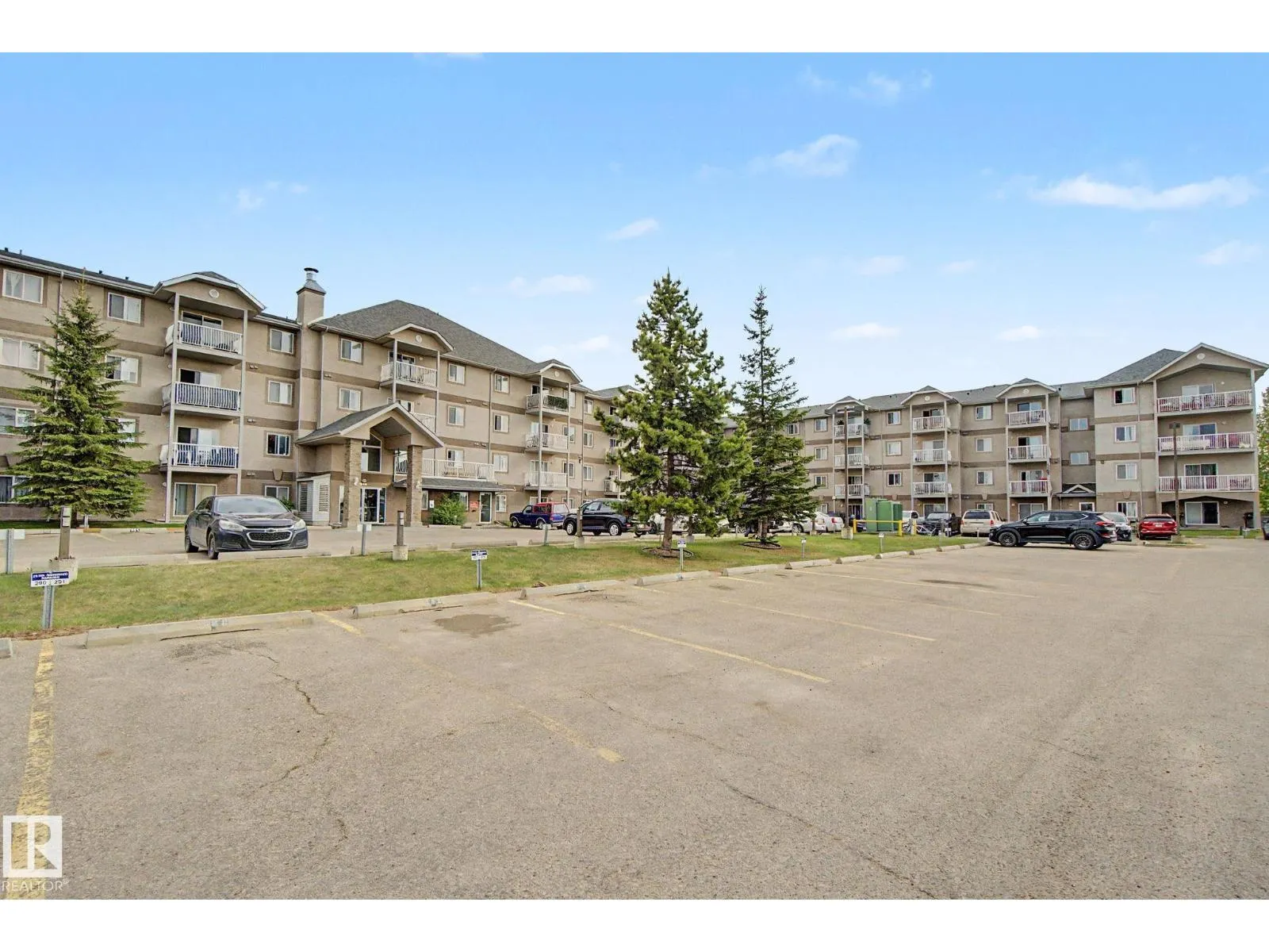 #105 240 SPRUCE RIDGE RD