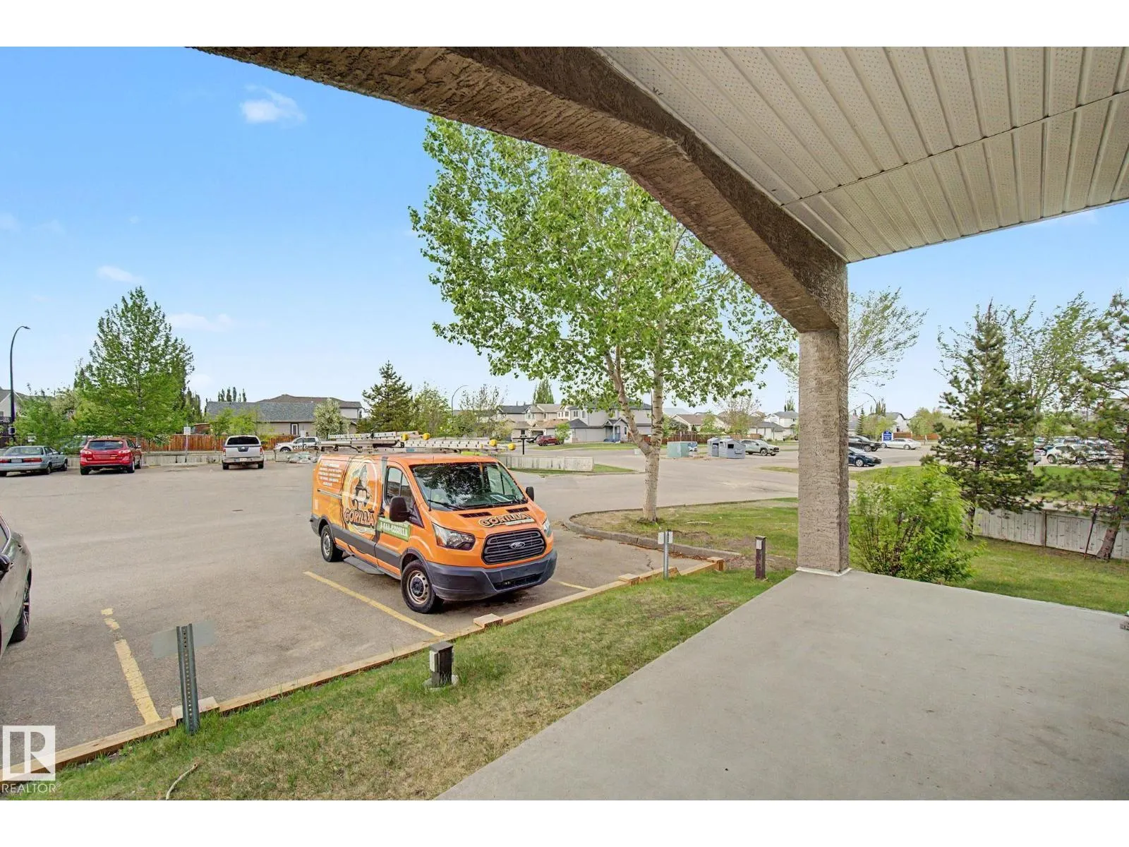 #105 240 SPRUCE RIDGE RD