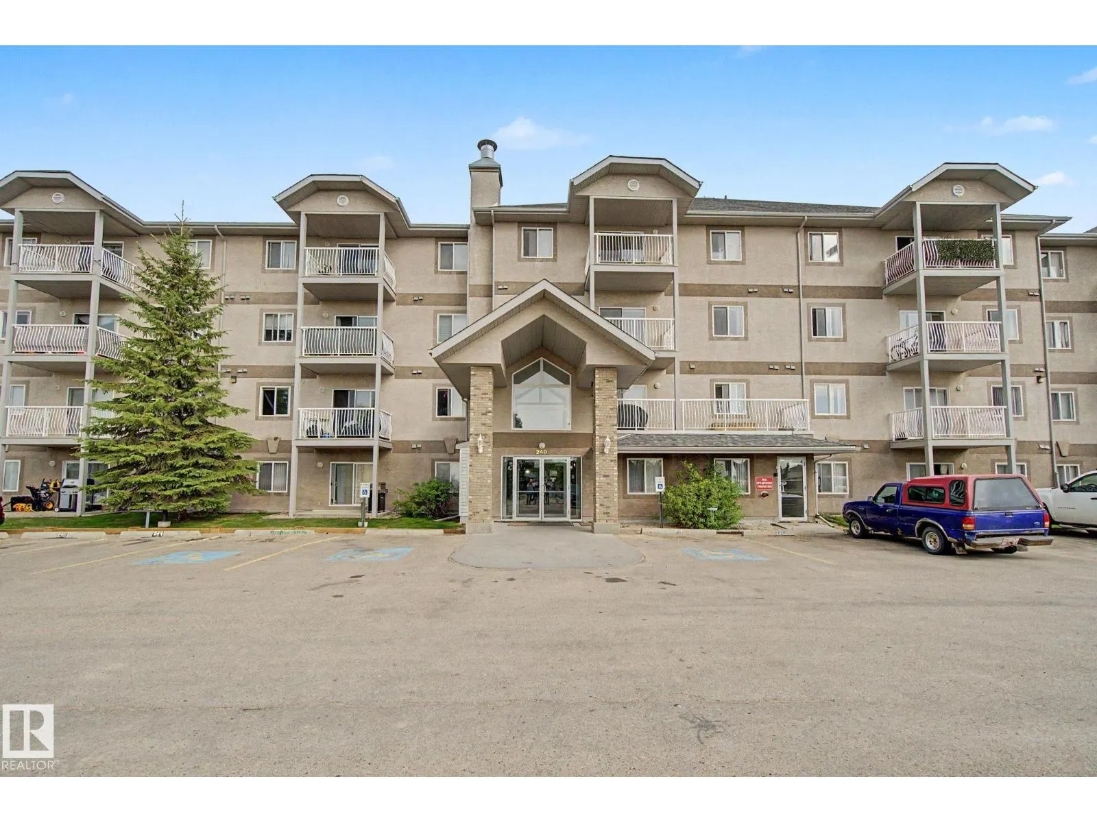 #105 240 SPRUCE RIDGE RD
