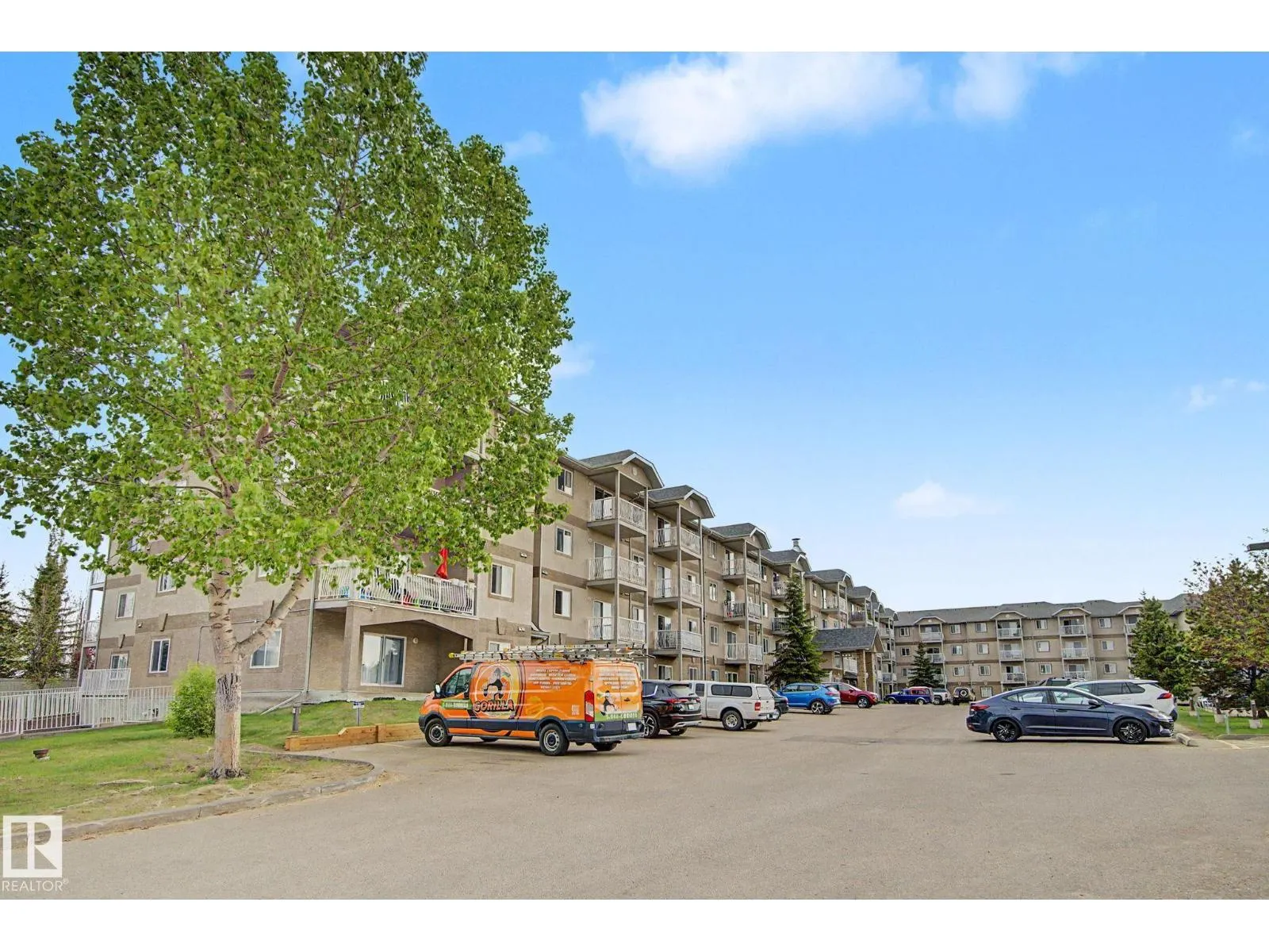 #105 240 SPRUCE RIDGE RD