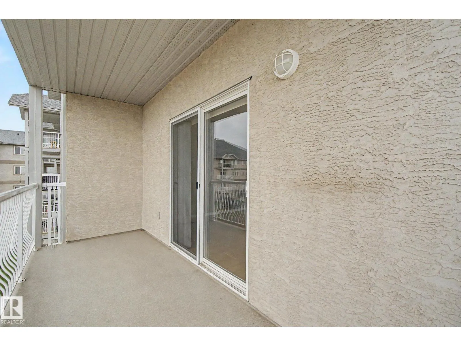 #323 240 SPRUCE RIDGE RD