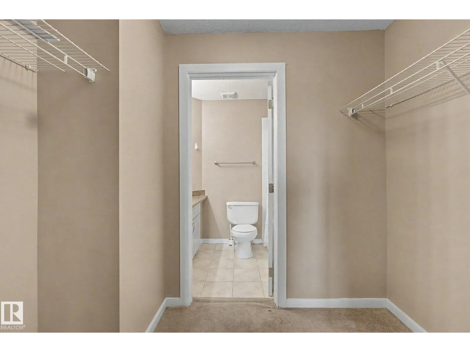 #323 240 SPRUCE RIDGE RD