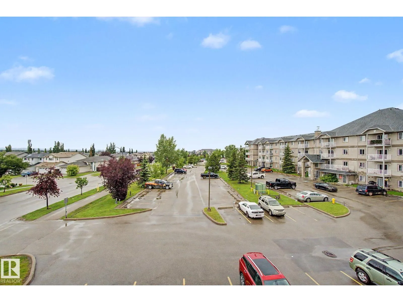 #323 240 SPRUCE RIDGE RD