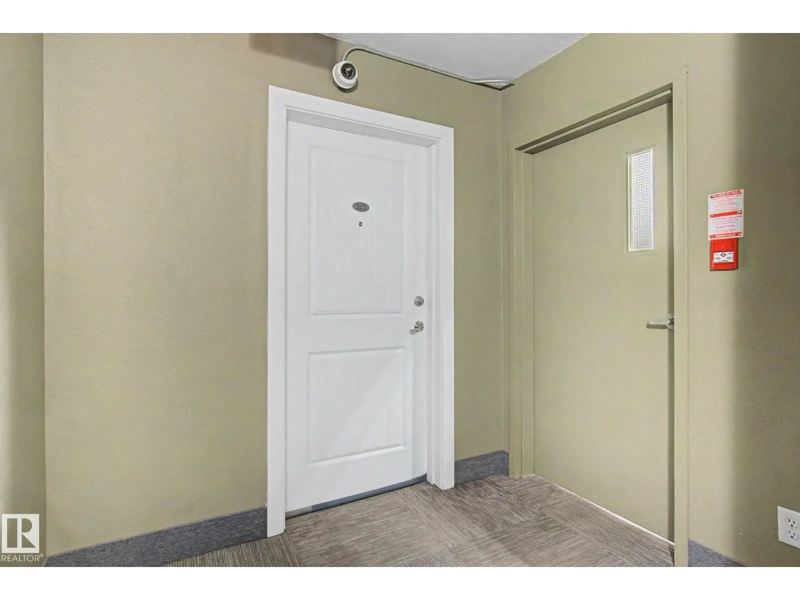#323 240 SPRUCE RIDGE RD