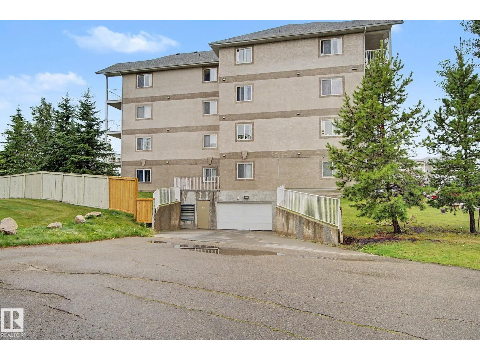 #323 240 SPRUCE RIDGE RD
