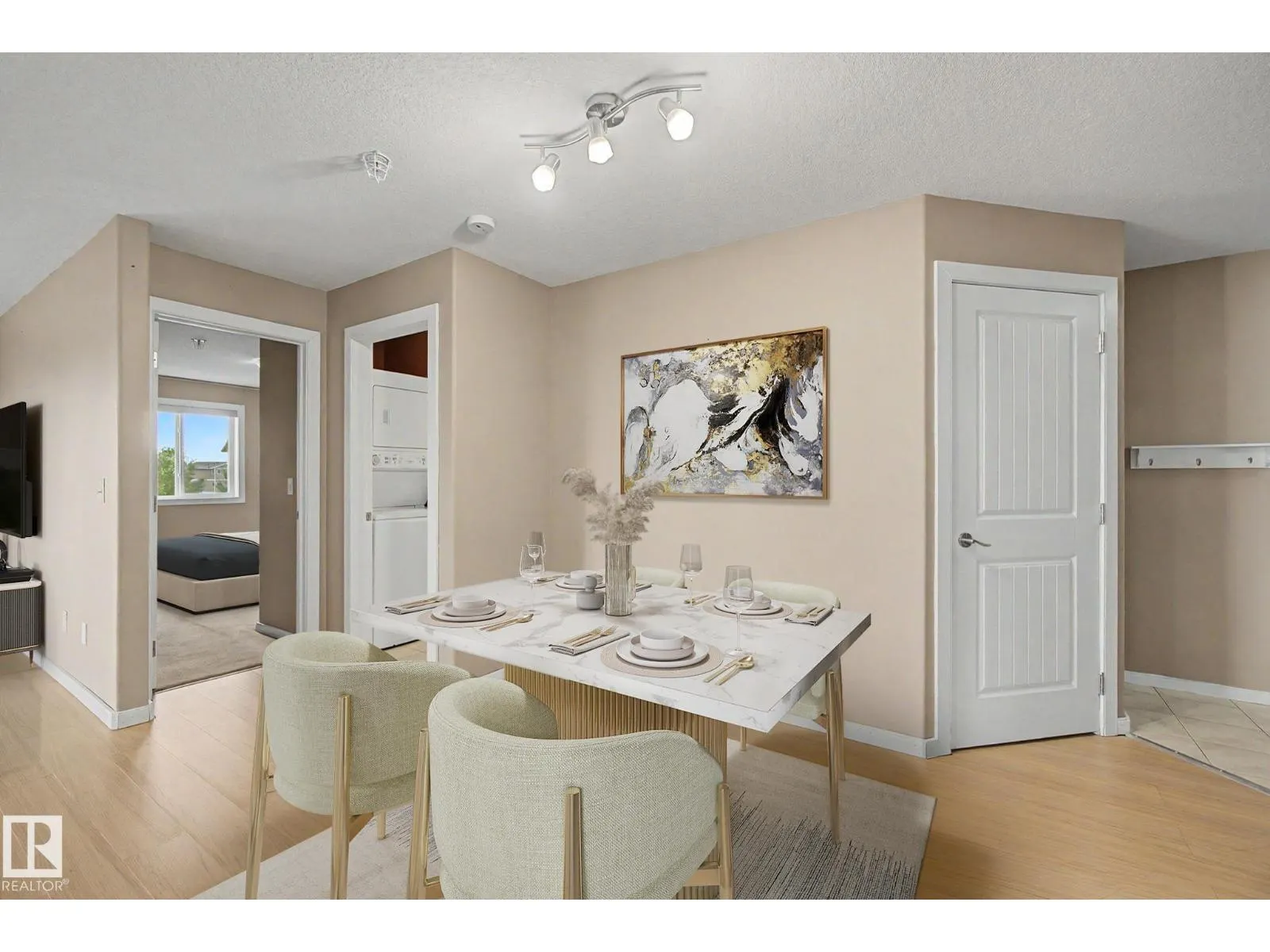 #323 240 SPRUCE RIDGE RD