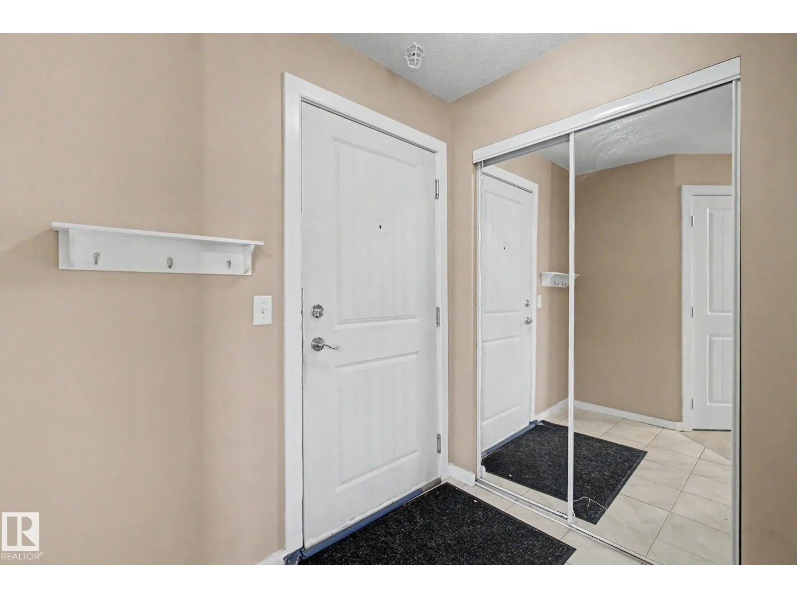 #323 240 SPRUCE RIDGE RD