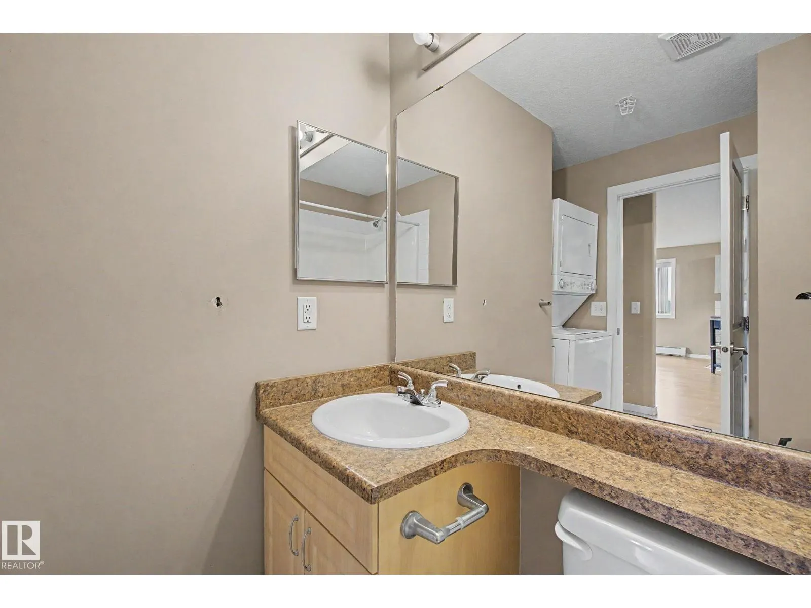 #323 240 SPRUCE RIDGE RD