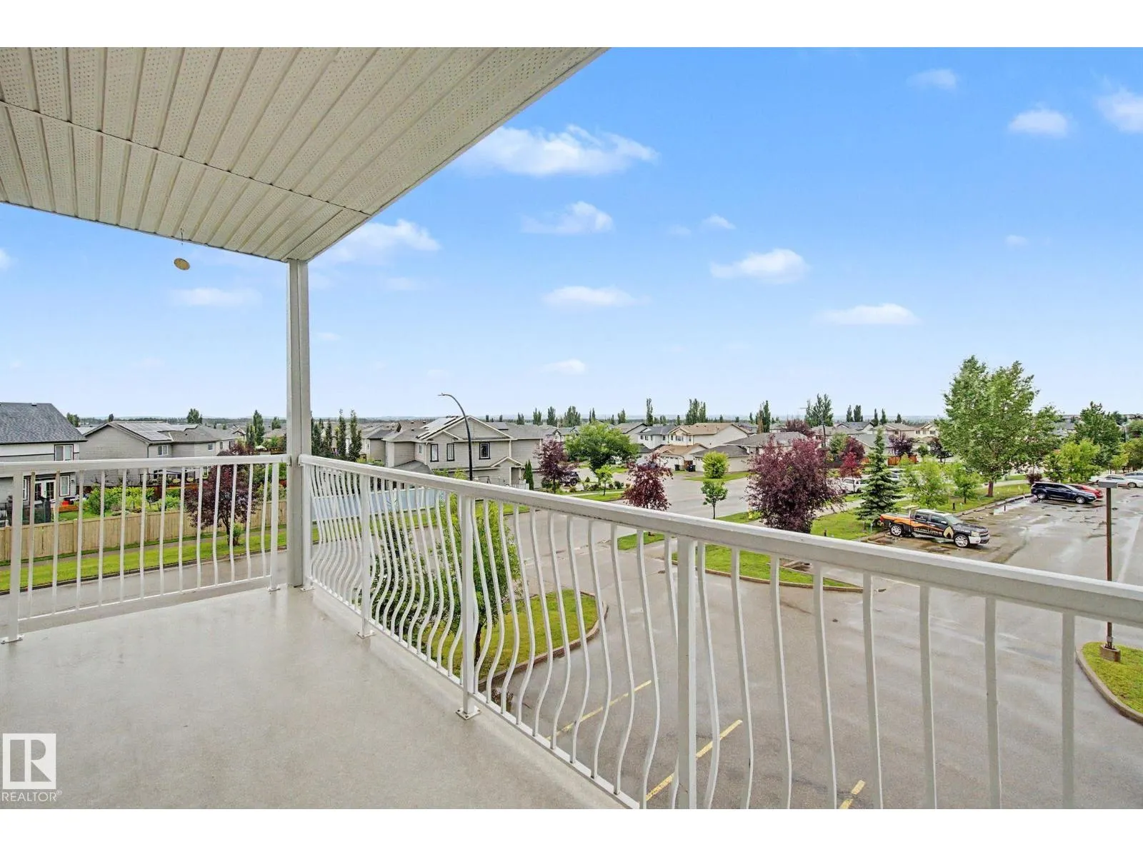 #323 240 SPRUCE RIDGE RD