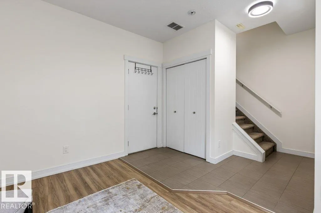 #19 150 EVERITT DR