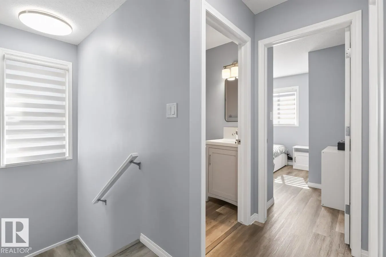 424 SIMMONDS WY