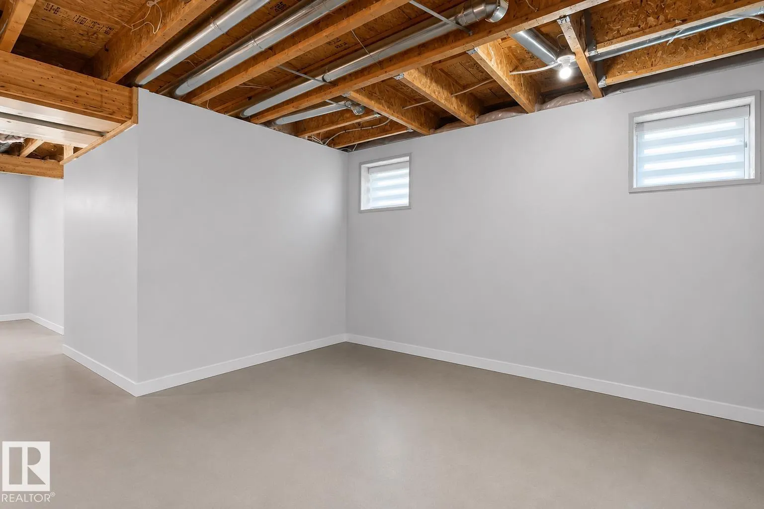 424 SIMMONDS WY
