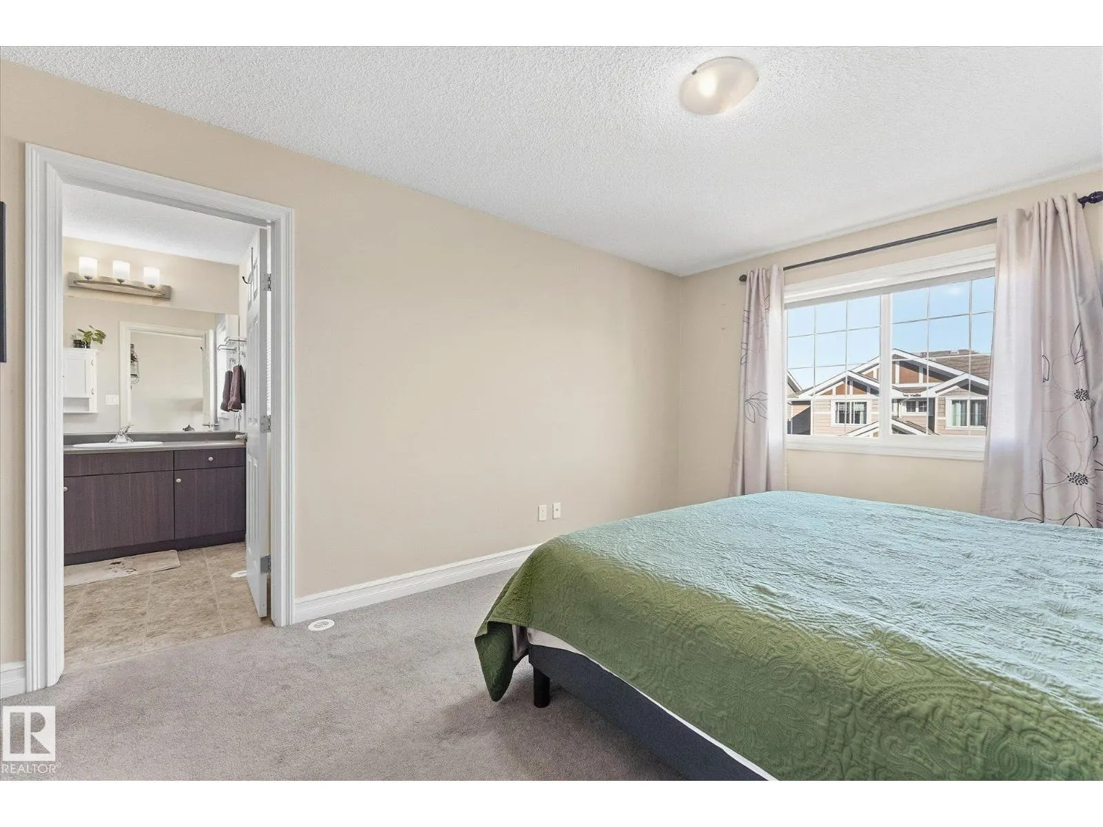 #39 219 CHARLOTTE WY