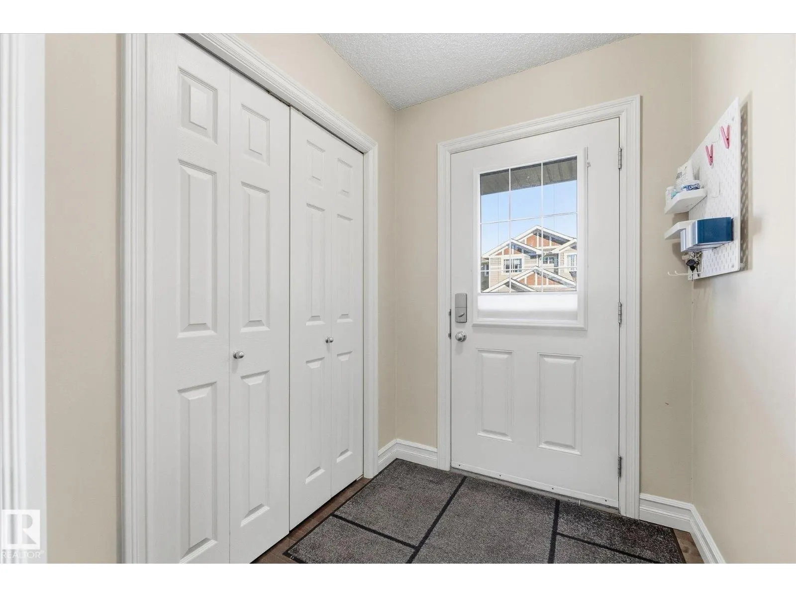 #39 219 CHARLOTTE WY