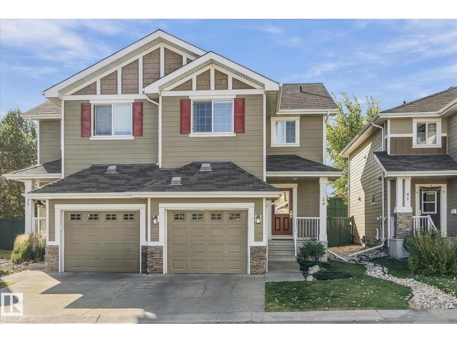 #39 219 CHARLOTTE WY