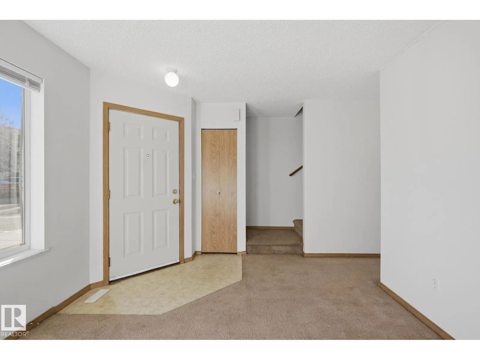 #408 610 KING ST