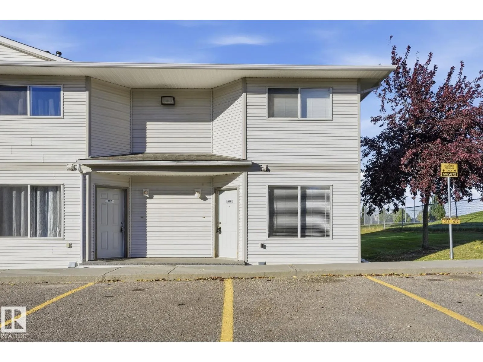 #408 610 KING ST