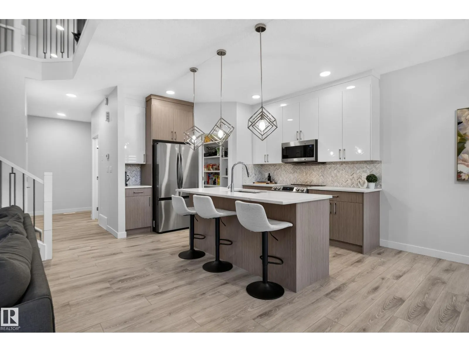 103 EDGEFIELD WY