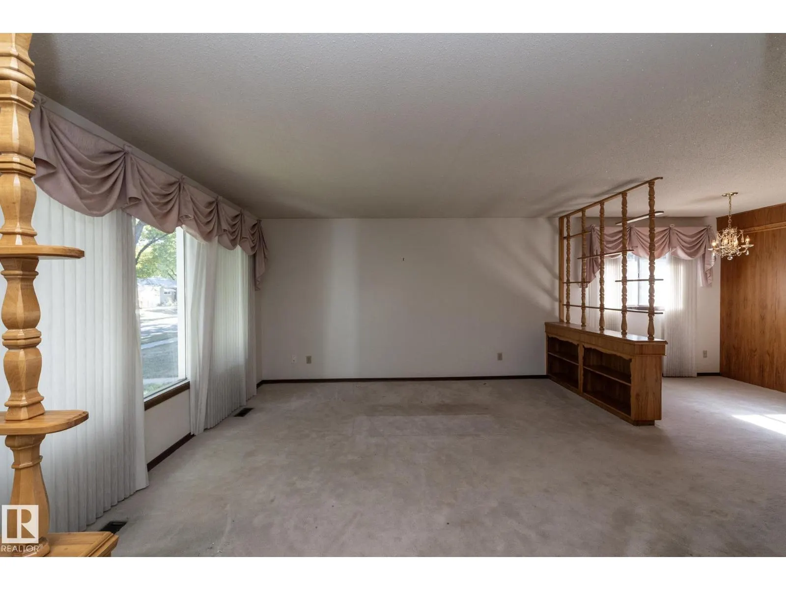 11322 52 ST NW