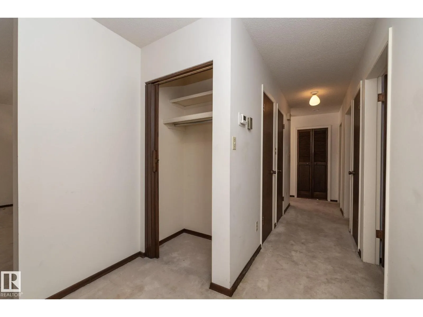 11322 52 ST NW